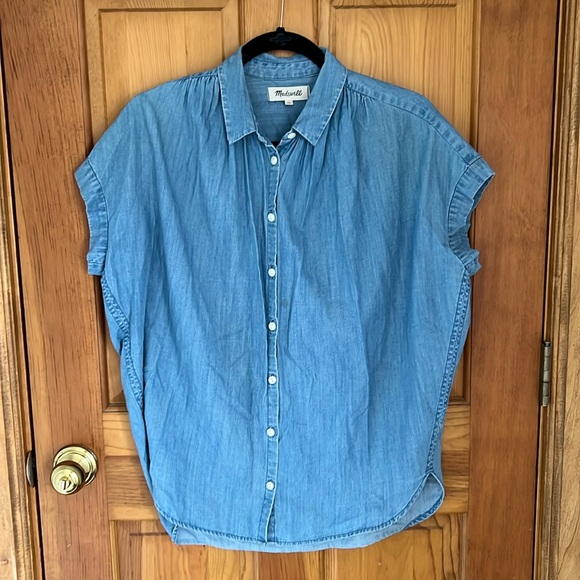 Madewell Chambray Short Sleeve Button up. - Picture 1 of 2